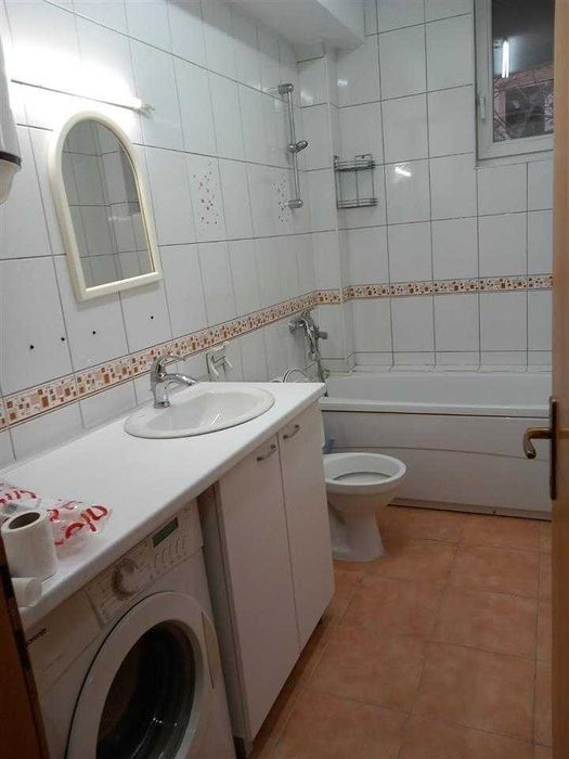 Дава се под наем Двустаен апартамент в София, Зона Б-5 - 65 кв.м за 484.5 € - Снимка #2