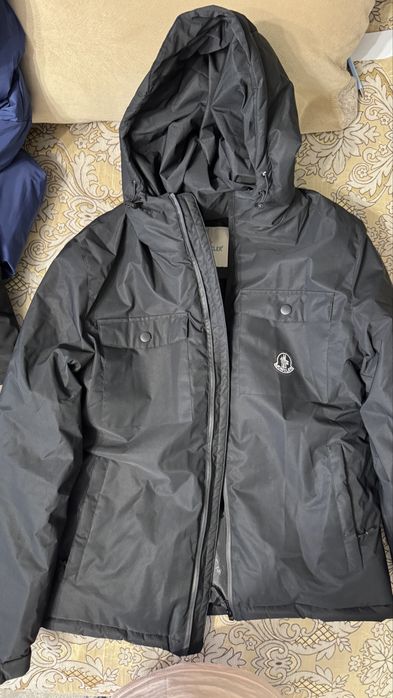 Новая  куртку