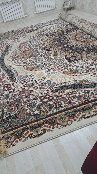 Гилам сотилади чиройли яхши янги