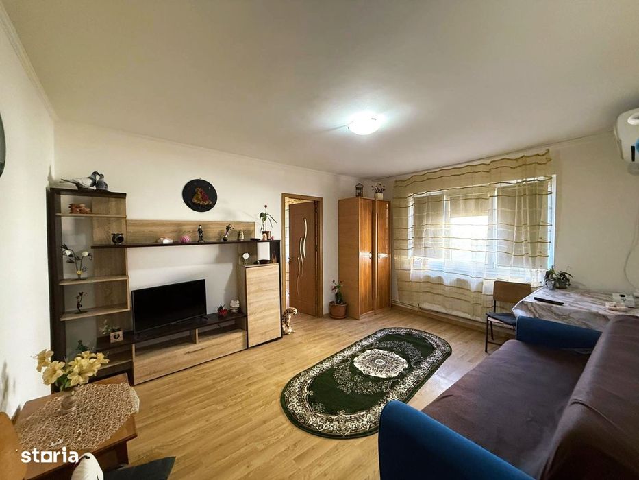 Apartament 2 camere, semidecomandat, etaj 1/4, Casa de Cultură