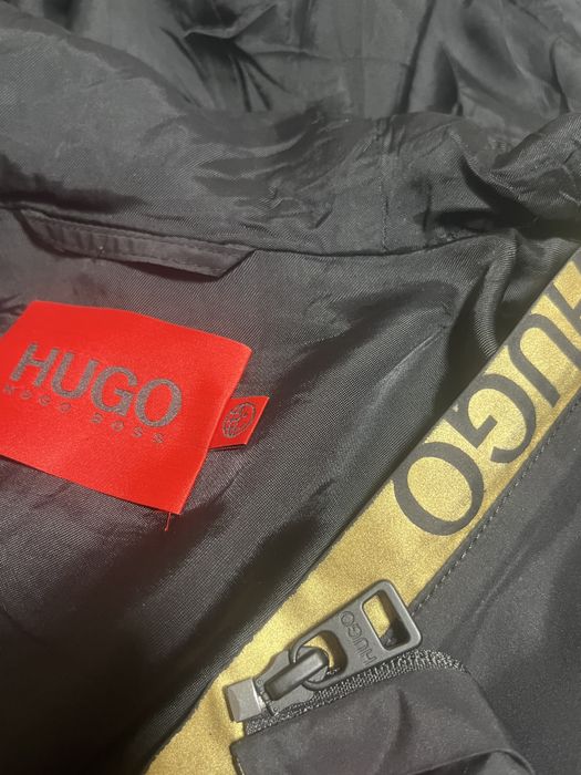 Яке ветровка hugo boss