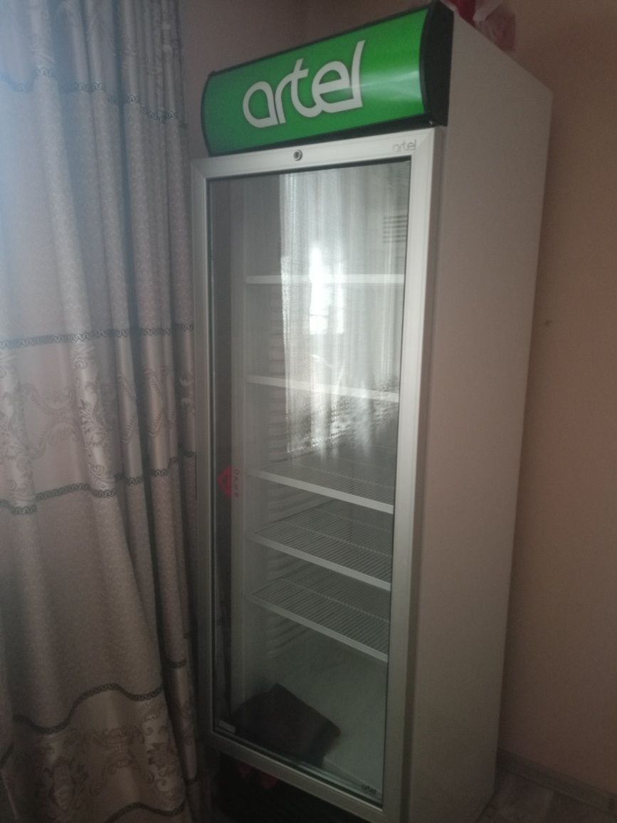 Холодильник для магазина хорошей Новый