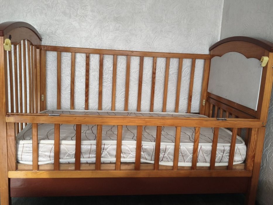 Манеж - кровать детский