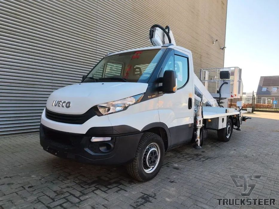 Iveco Daily 35S12 Avans leasing de la 15% Iveco Daily 35S12 E6 120CP 3.400h 04/2018
