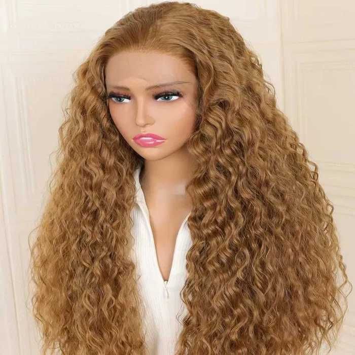 Дълга къдрава медено руса синтетична перука с дантела 13*4*1