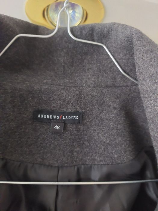 Дамско официално палта на Andrews