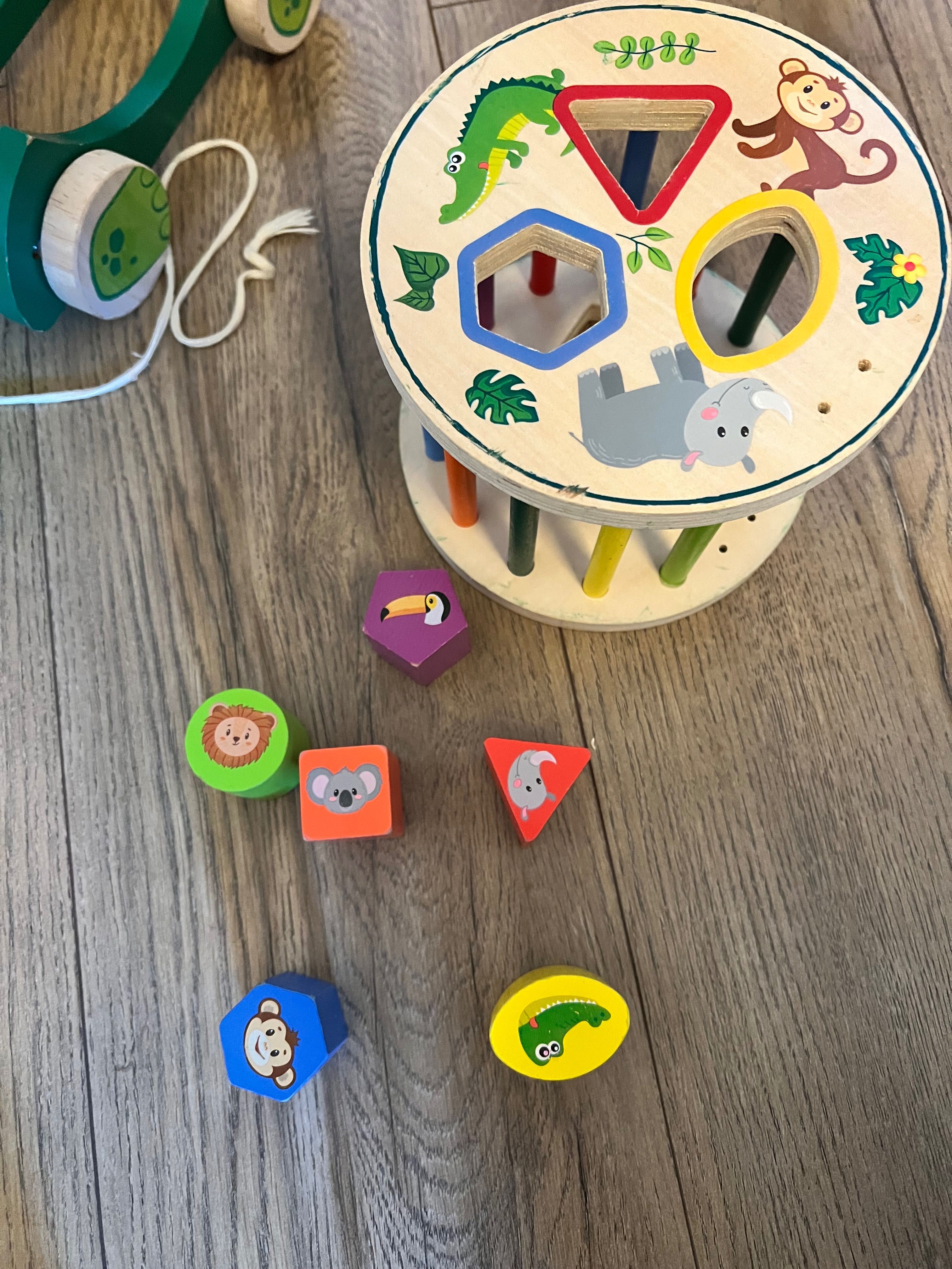 Jucarie Montessori de sortat, forme si culori, si tras, copil 6 luni+