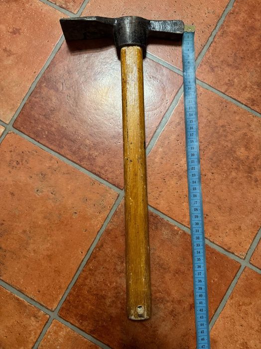 Кайло (кирка) строительная