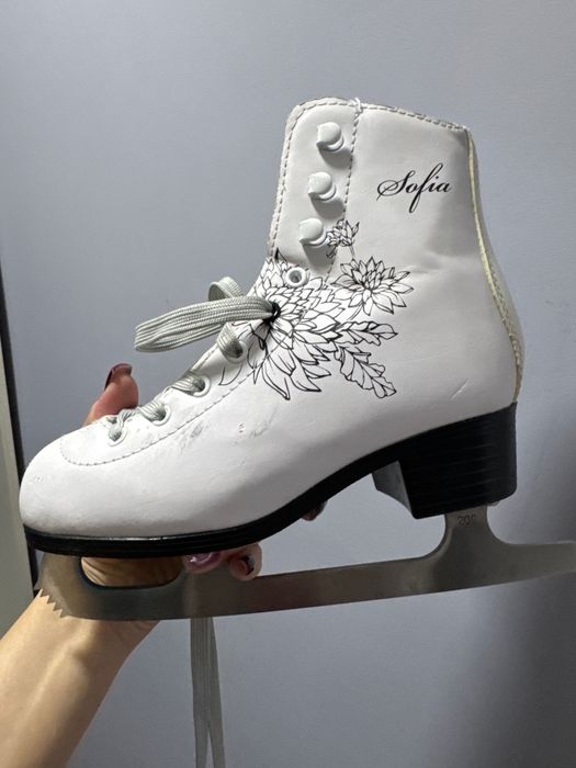 Коньки детские 33 размер