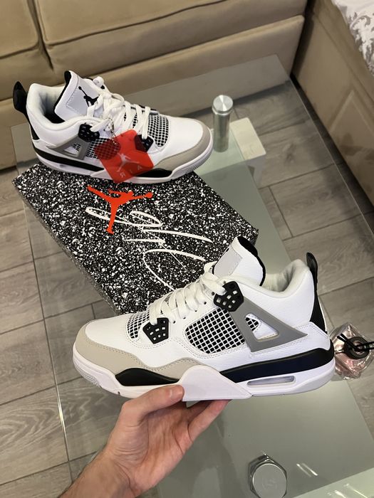 Jordan 4 Military Black