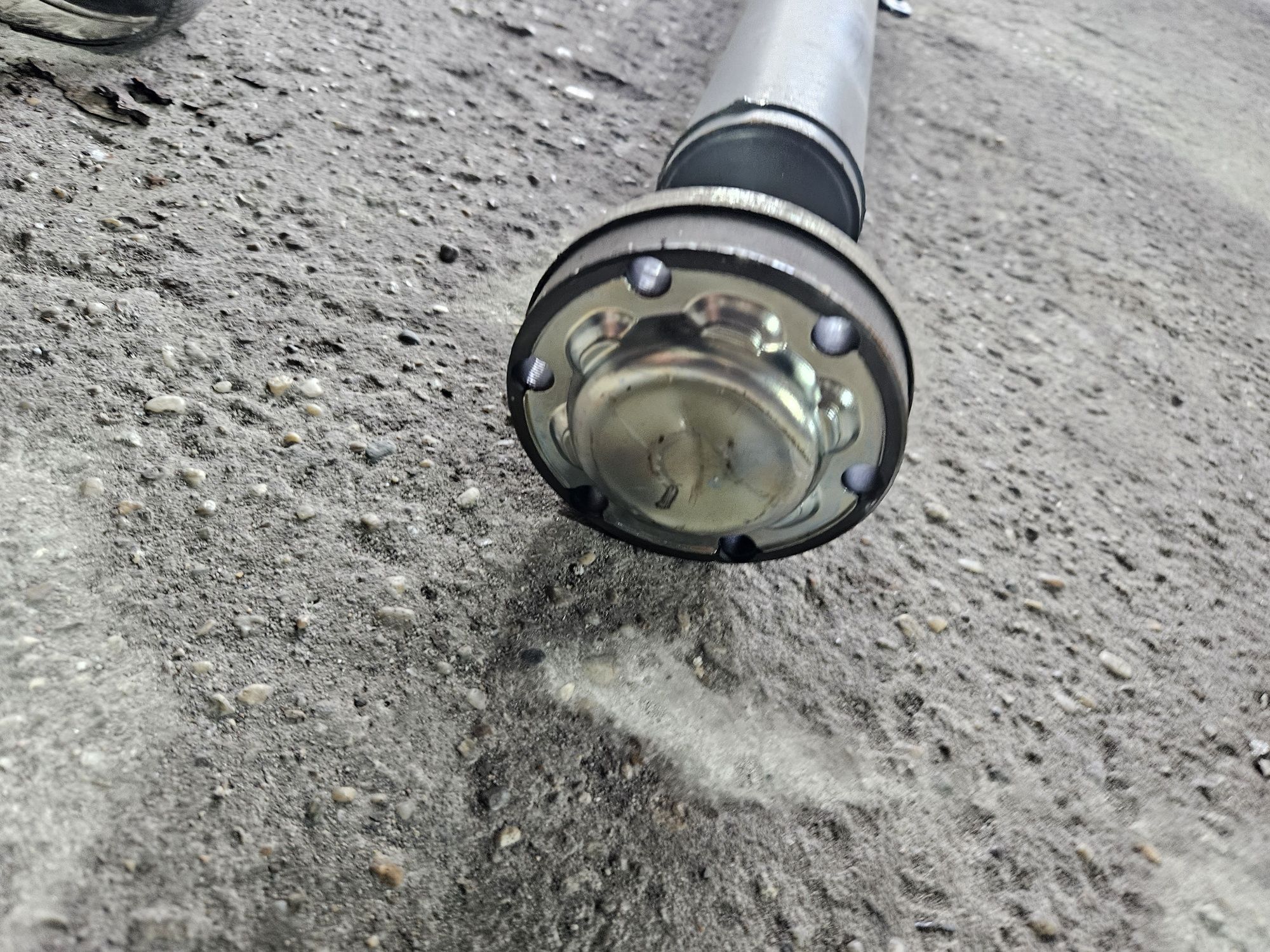 Дълъг кардан за Porsche Cayenne 3.0V6 2019г