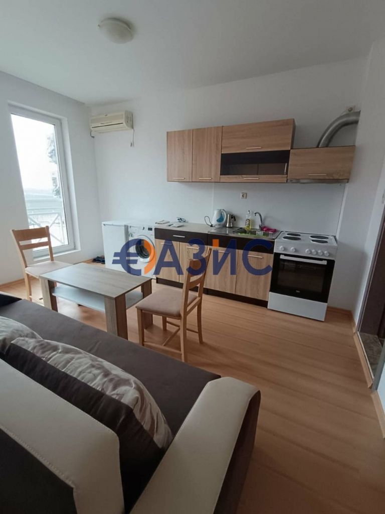 Продава се Двустаен апартамент в к.к. Слънчев бряг - 48 кв.м за 834 €/кв.м - Снимка #2