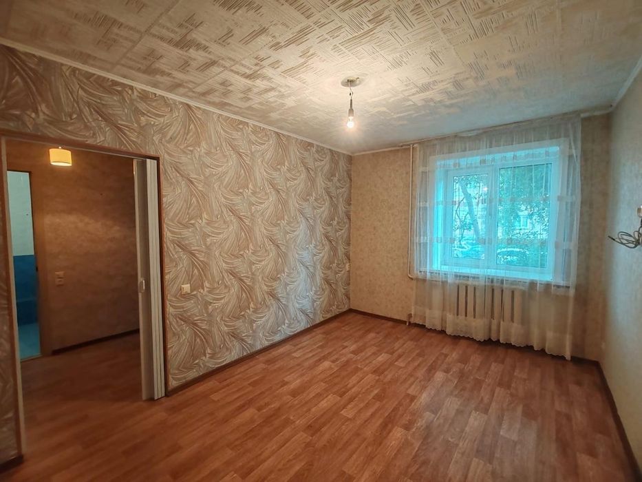 Продам 1комнатную квартиру в кирпичном доме 1991 года