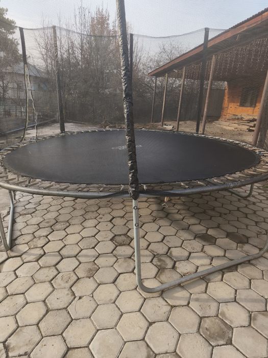 Продам Батут,диаметр 350 см.