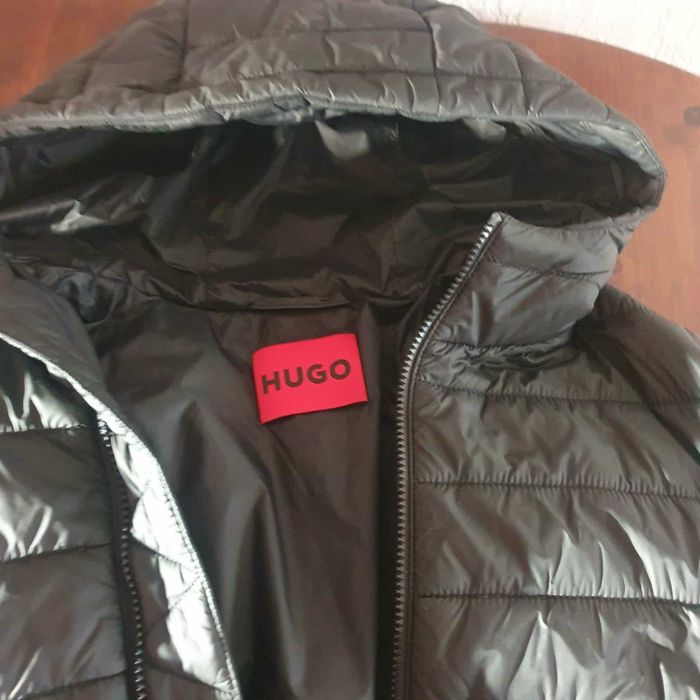 Преходно яке "Hugo"