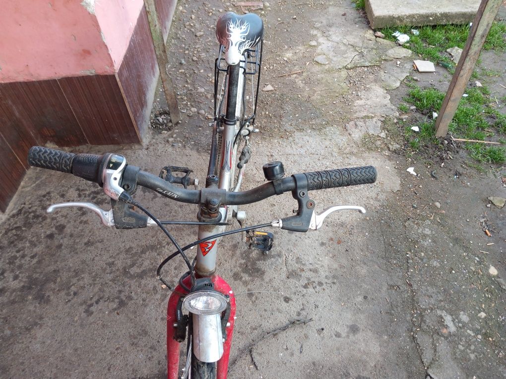 Vând bicicleta de 24×1,75 în stare foarte bună fără nici un defect