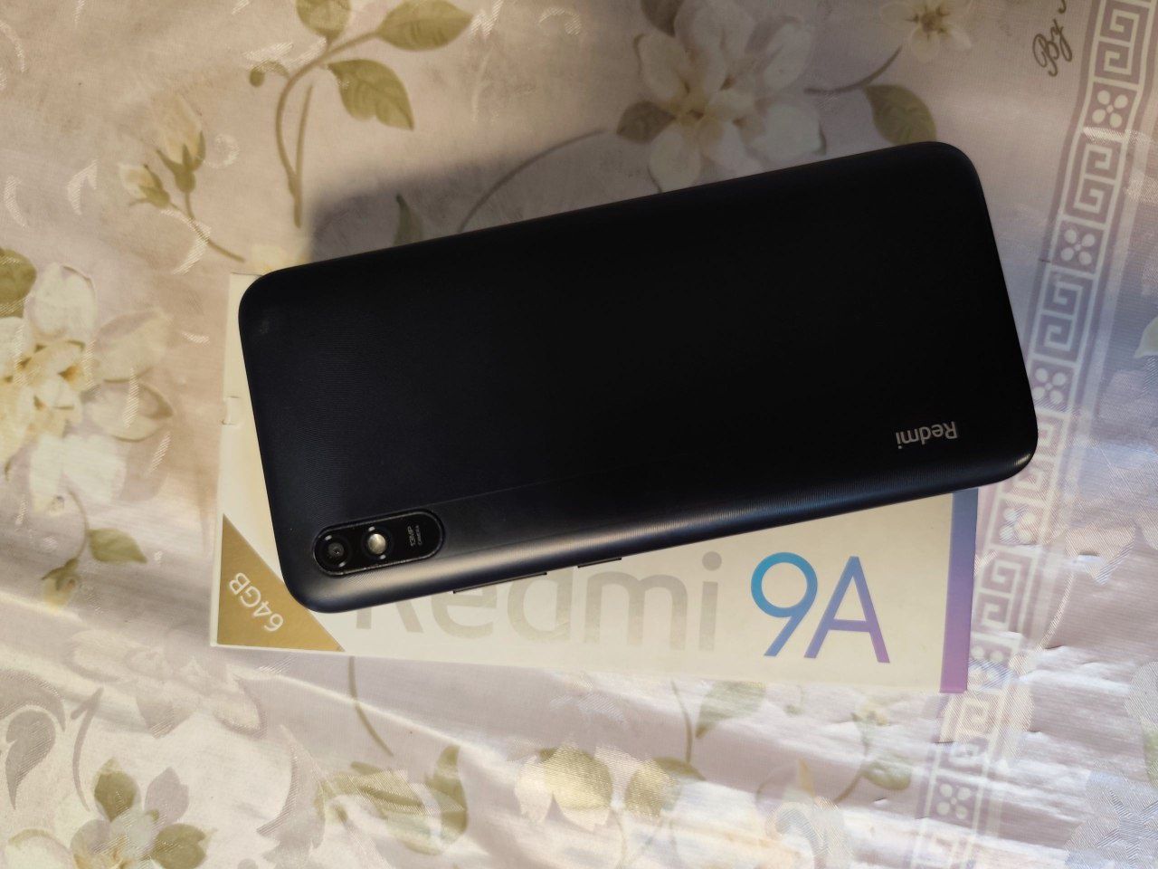 Redmi 9A 3/64 ishlaydi, ekrani singan – sotiladi
Redmi 9A 3/64 GB v