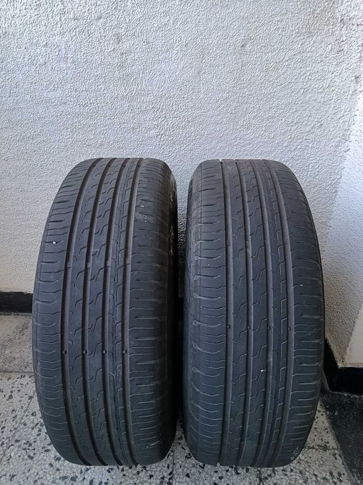 Продавам 2 броя гуми.