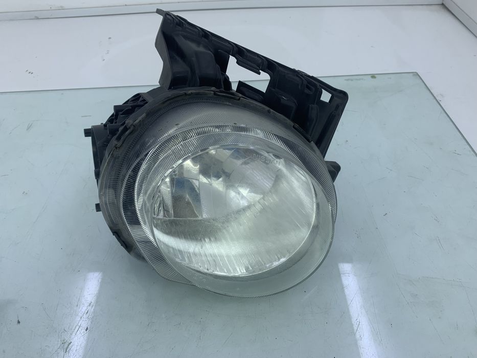 Dezmembrez Far dreapta de pe Nissan JUKE
