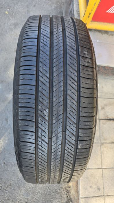 235/60/R18 Michelin