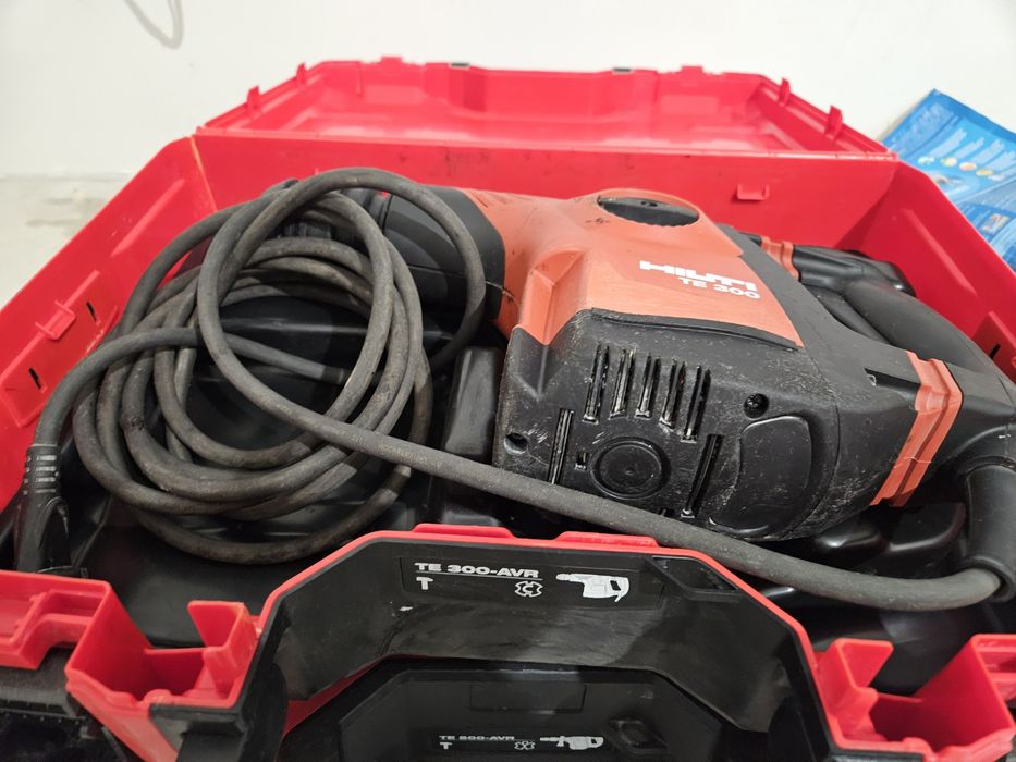 Vand ciocan rotopercutor hilti te 500- AVR