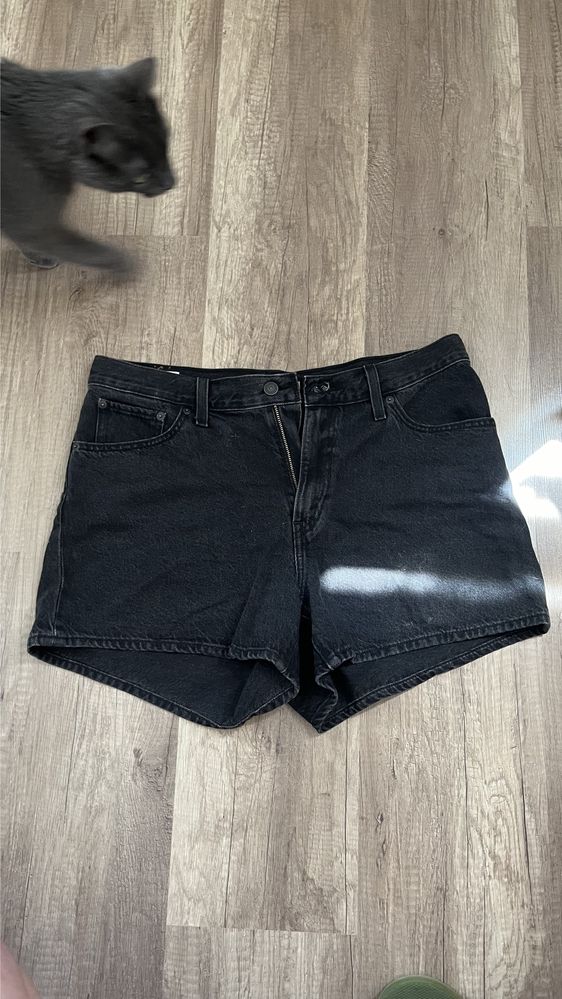 Женски къси панталони Levis