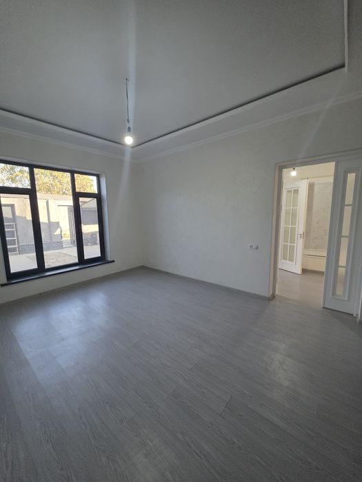 Кибрай тумани Бурота маҳалласида 2.3 сотих 3 хона янги уй сотилади.