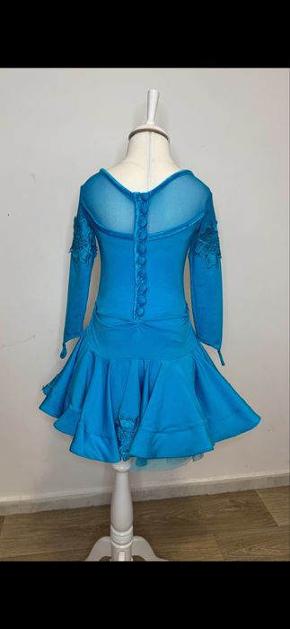 Рокля за спортни танци