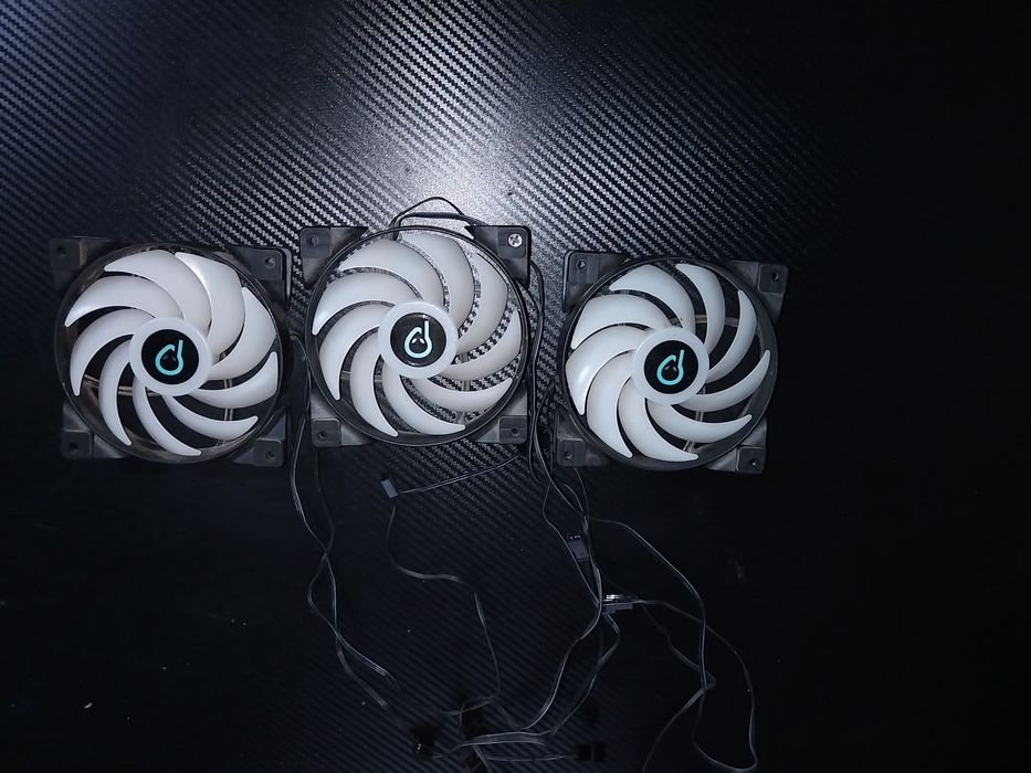 Vând 3 feoane spacer rgb