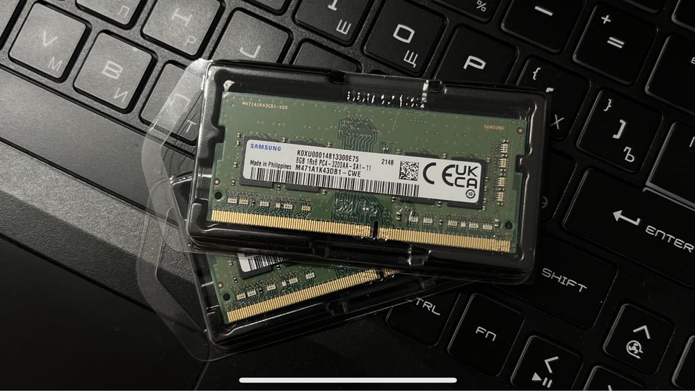 Оперативная память DDR4 SODIM 2шт по 8Гб