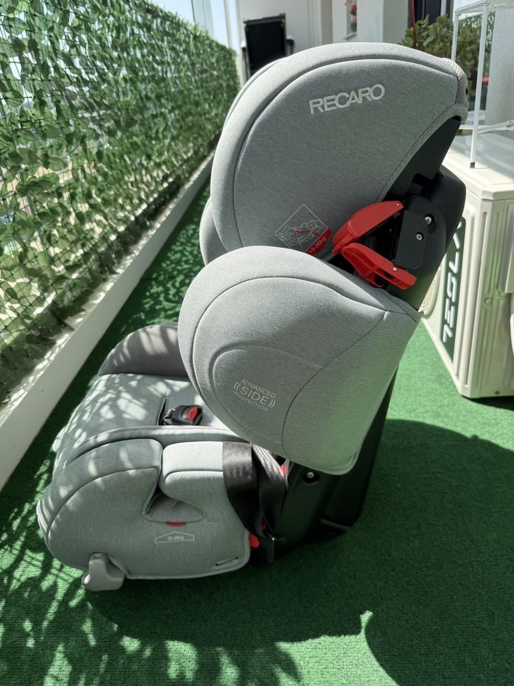 Vand scaun auto pentru copii de la 9 la 18kg-15-36kg,si al 2-lea cadou