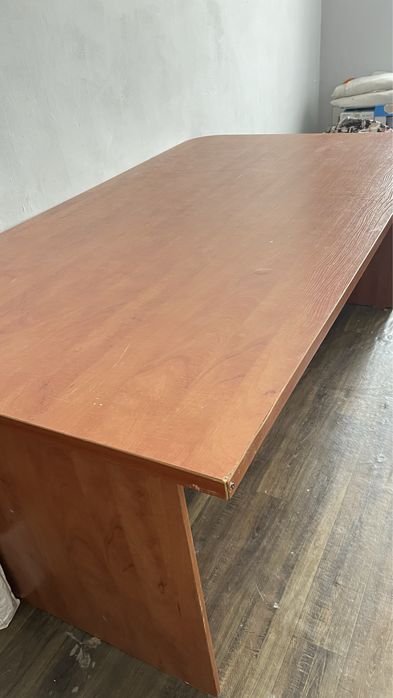 Стол 2 м х 1,1 м б/у