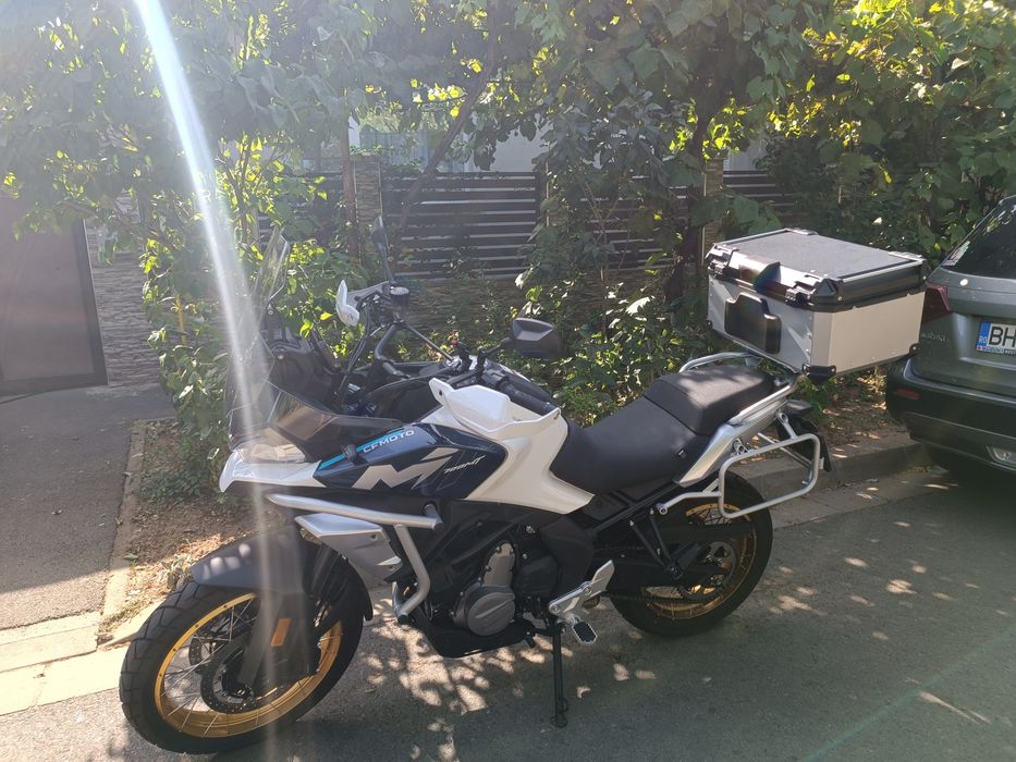 CF Moto 700MT 2025