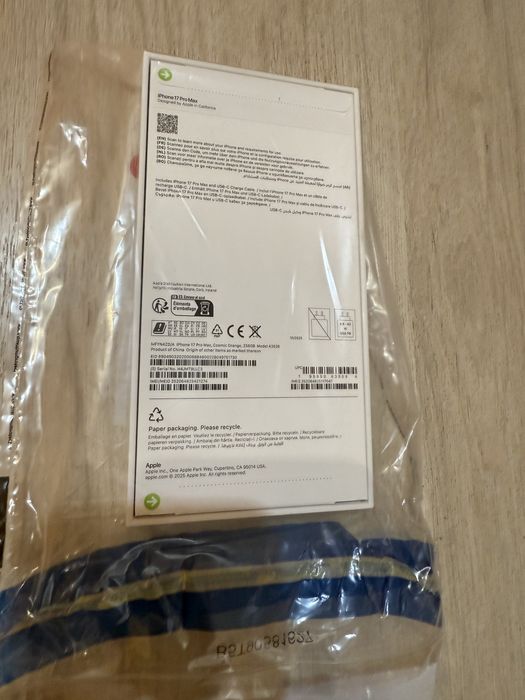 iPhone 17 Pro Max 265GB Cosmic Orange