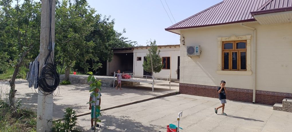 Уй сотилади срочно