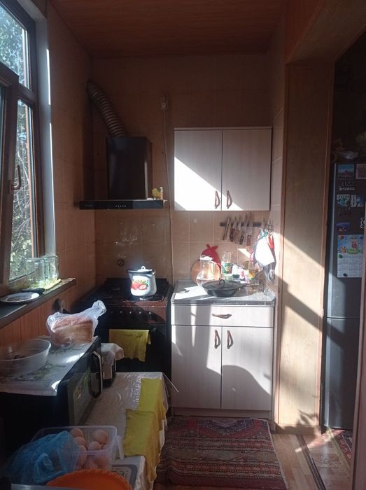 Юнусабад 12 квартал. Продается квартира 3/2/4