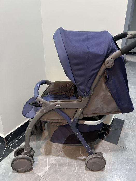 Коляска Chicco (синяя)