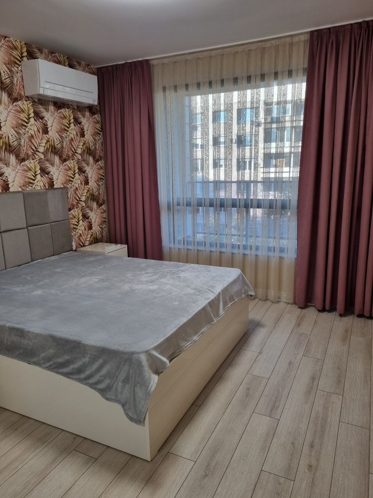 Дава се под наем Тристаен апартамент в Пловдив, Кършияка - 110 кв.м за 700 € - Снимка #3