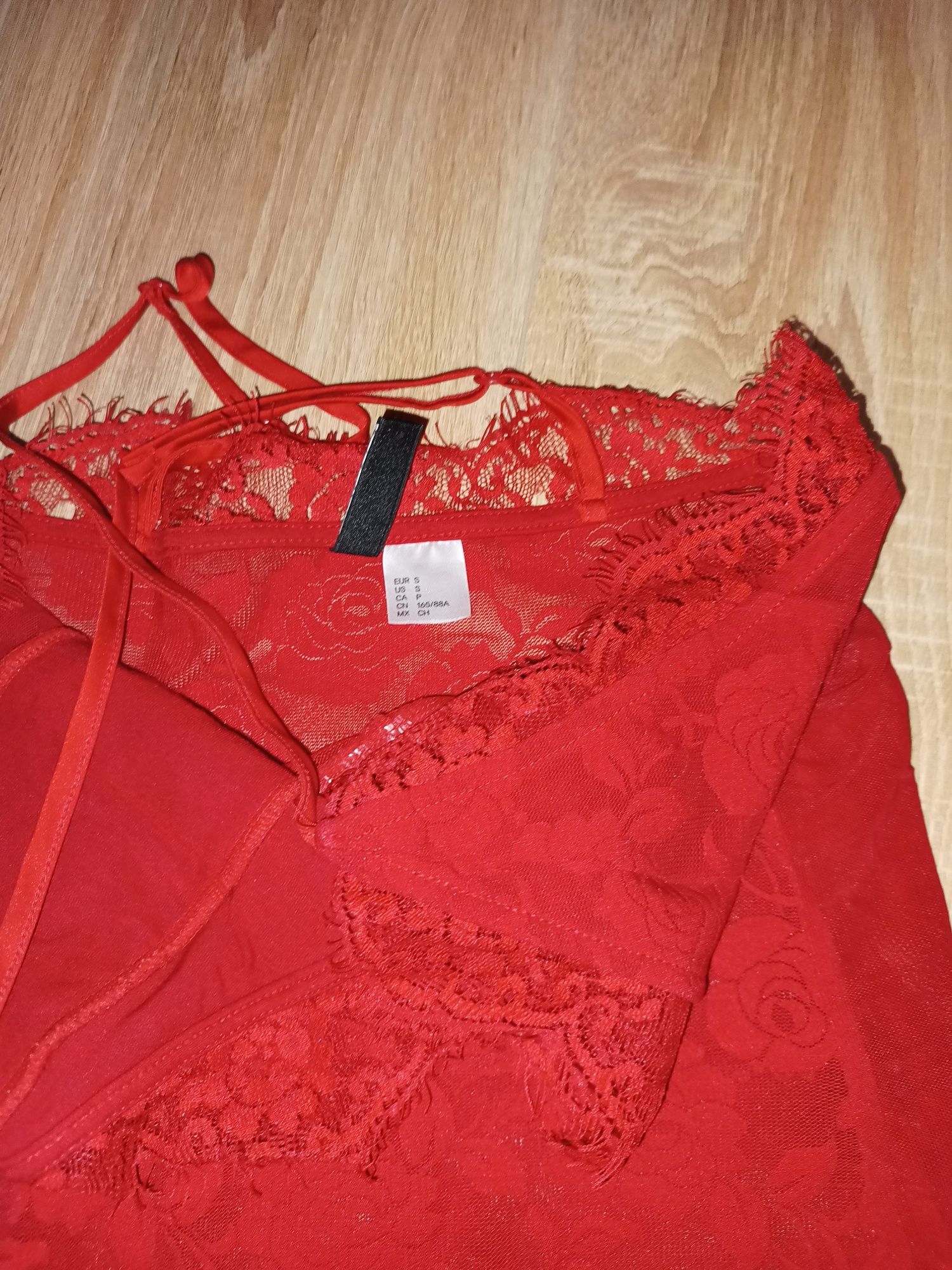 Body roșu H&M mărimea 36