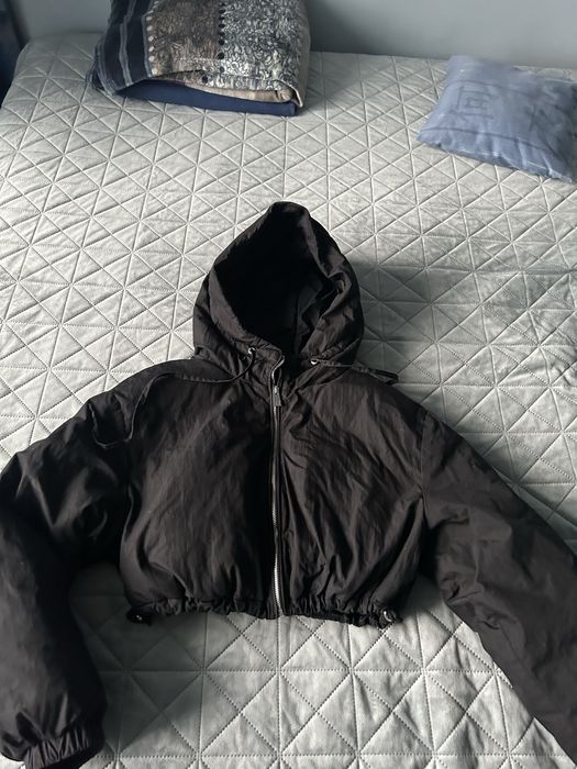 Късо зимно яке Bershka