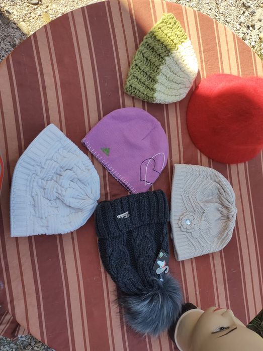 De la 10 lei buc Caciula Caciuli Fes Copii Unisex