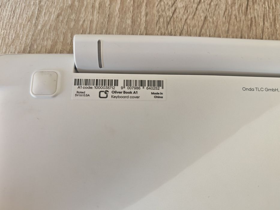 Лаптоп Oliver book A1