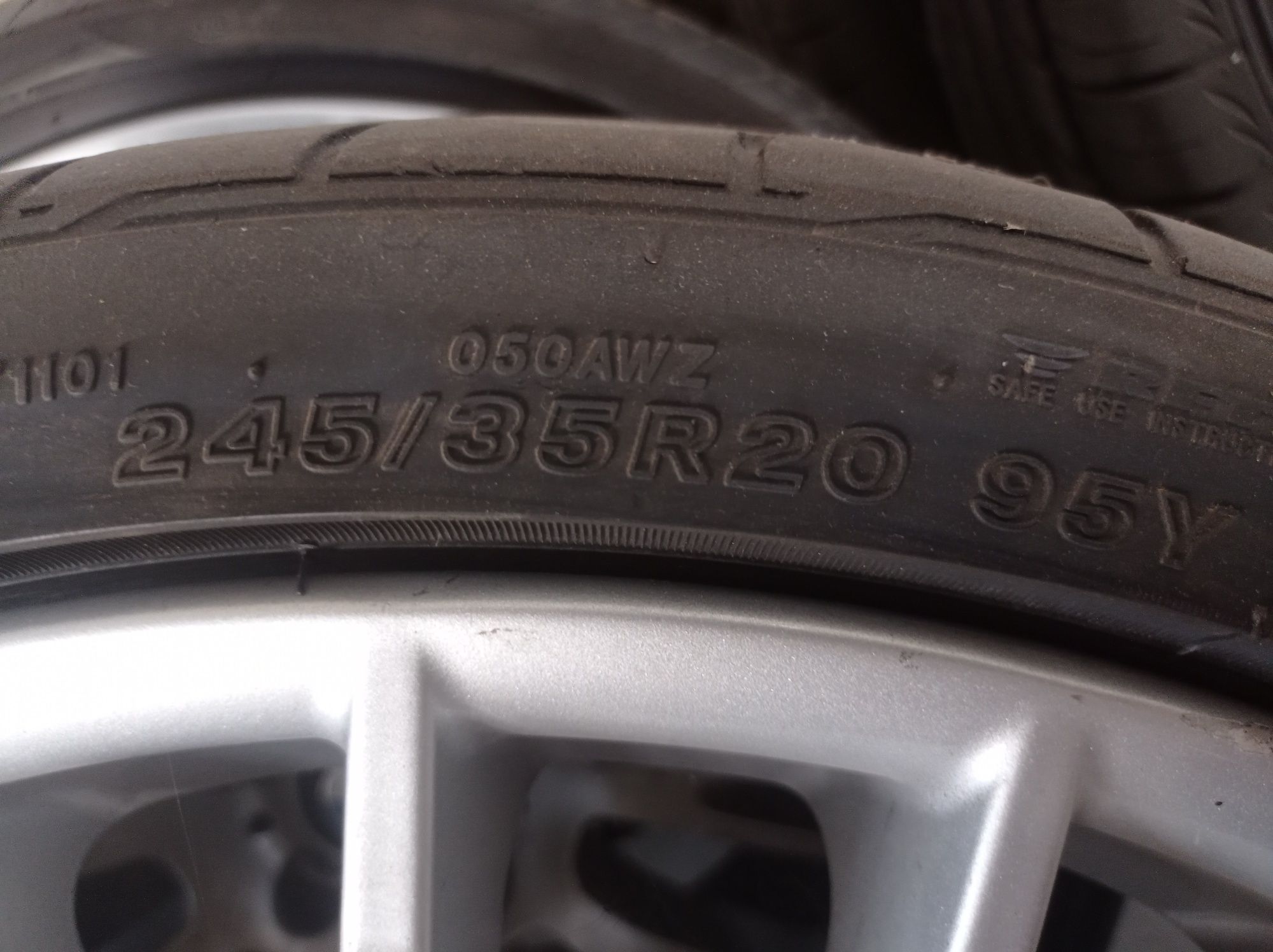 Джанти с гуми 245/35/20" BMW 5 F11