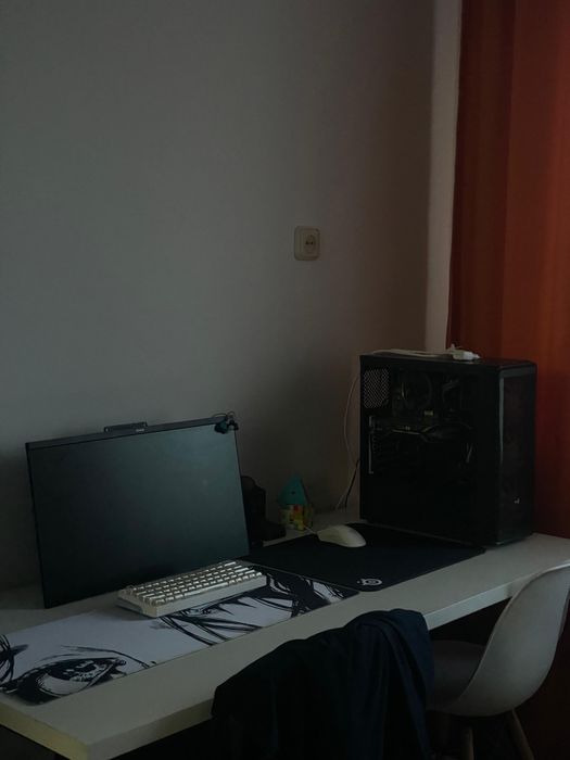 Компьютерный комплект 4-в-1: ПК, монитор, клавиатура, мышь