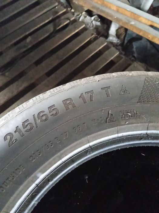 Гуми Континентал 215/65/17 Зимни