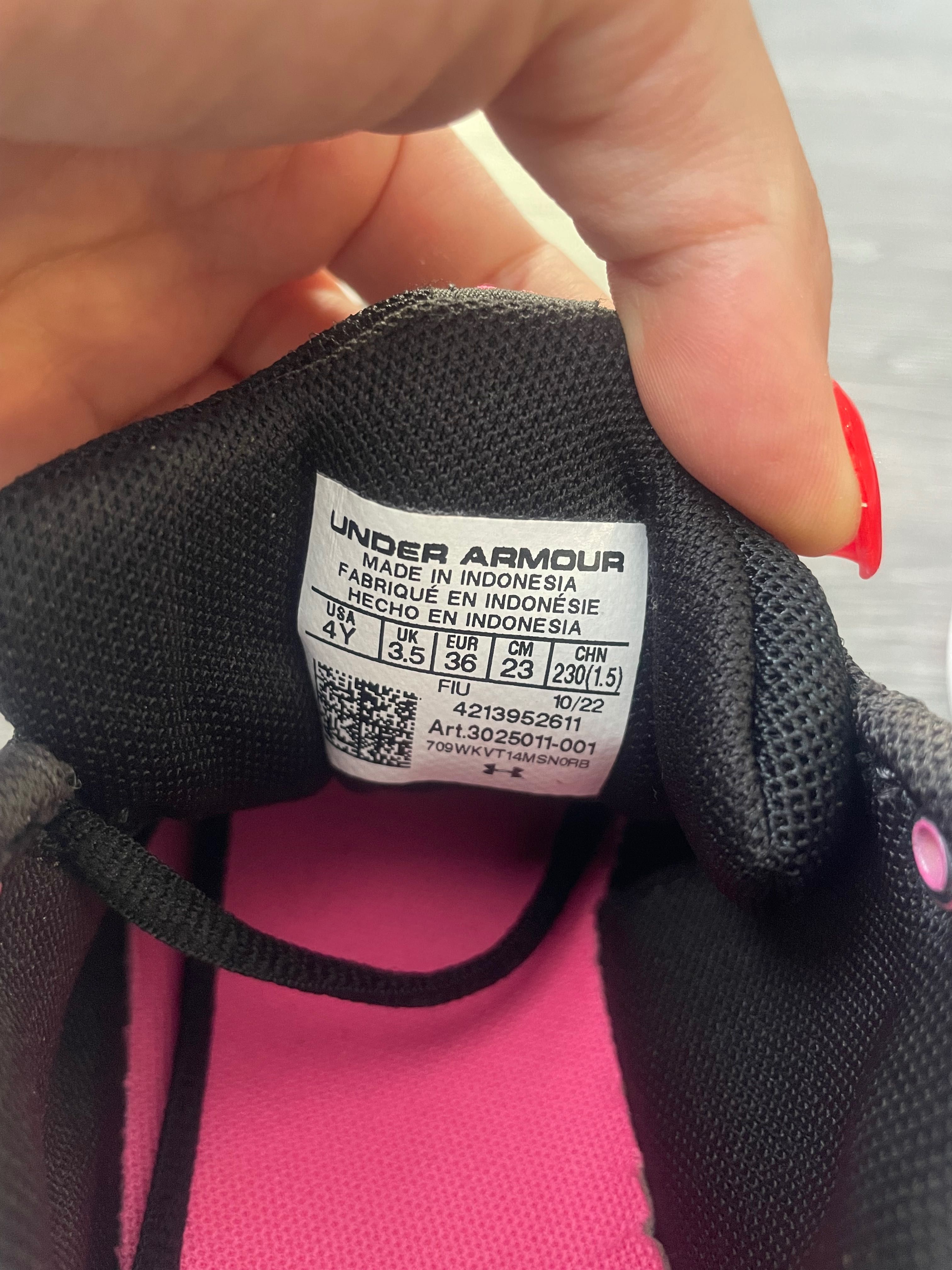 Дамски маратонки Under Armour N36