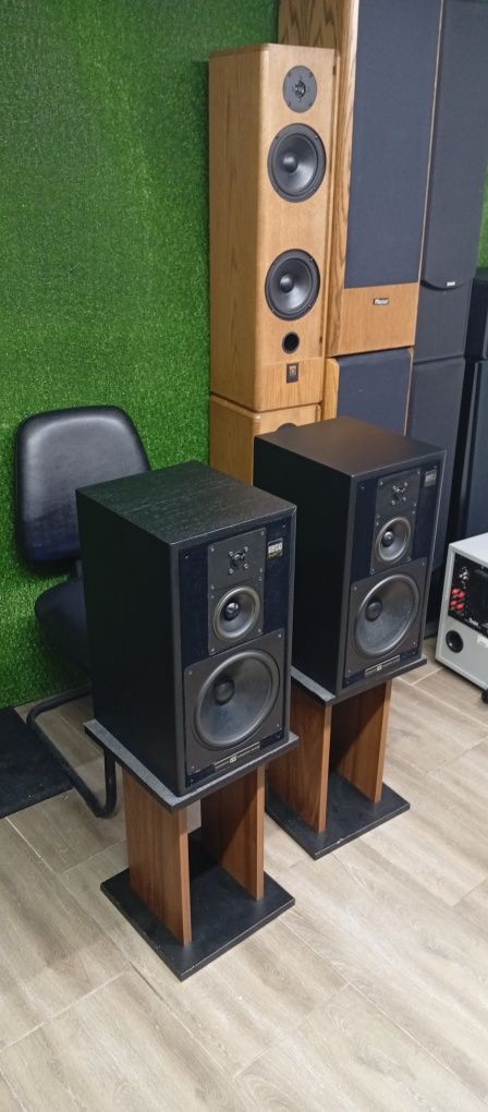 Тонколони HECO Superior 640