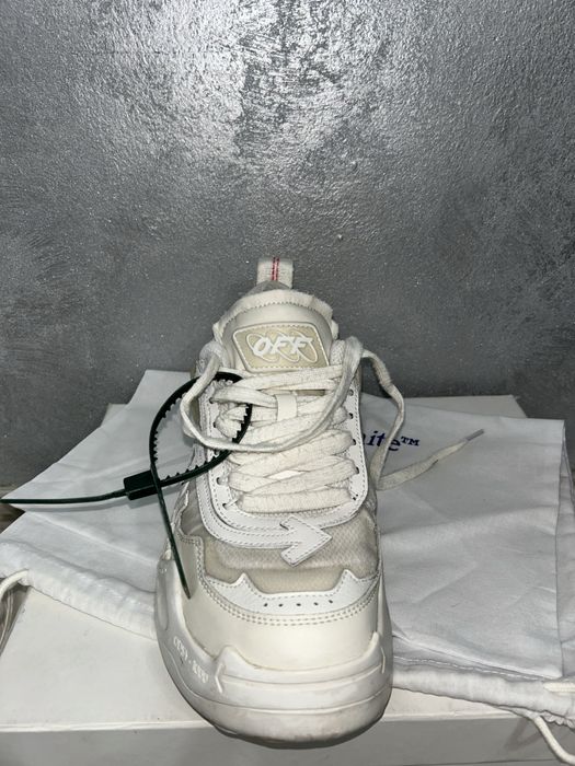 Off-White ODSY 1000