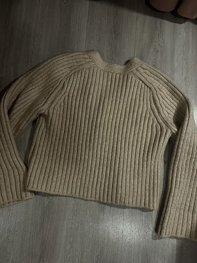 Бежова жилетка Zara