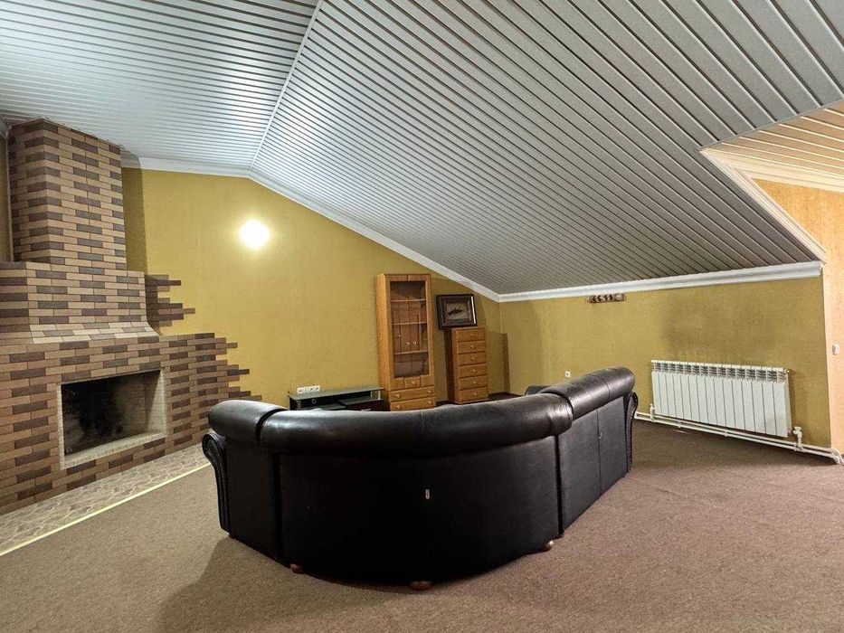 СРОЧНО ПРОДАМ! 4 комнатная Попугайчик, улица Чехова. 164м2 + 84м2